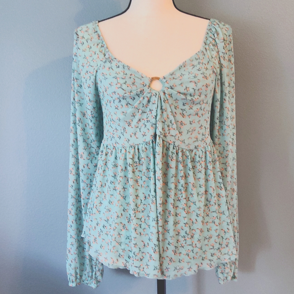 Willow & Root NWT LS Woman's Ruffle Semi-Sheer Blue Floral Top Small Resin Ring